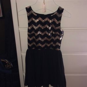 NEVER WORN Gold and Black Chevron Sequin Dress